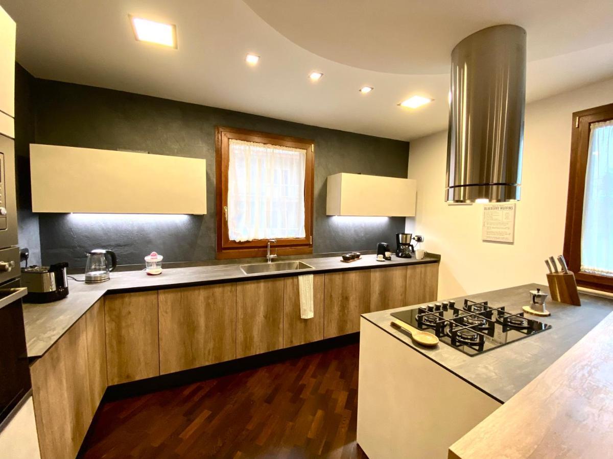 דירות פסקרה Wood Luxury House מראה חיצוני תמונה